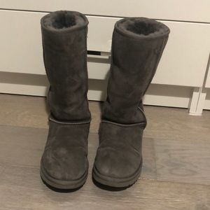 grey Ugg’s